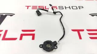 1584324-00-A Проводка крышки багажника Tesla model 3 Арт 99478120, вид 1