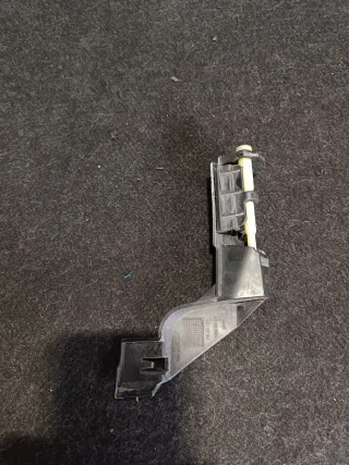 8K5807889A Кронштейн крепления бампера заднего Audi A4 B8 Арт 97057919, вид 1