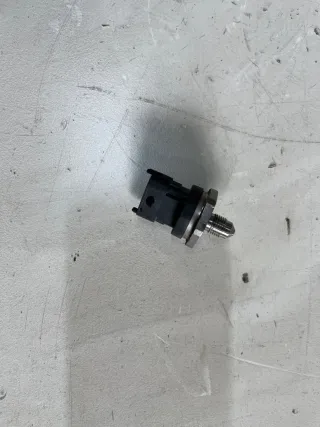 BM5G9F972BA Датчик давления топлива Ford EcoSport Арт 97057955, вид 1