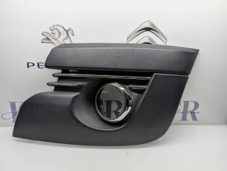 9684350277 Заглушка (решетка) в бампер передний Peugeot 3008 1 Арт A301984, вид 1