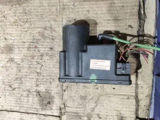 4A0862257A Компрессор центрального замка Audi A6 C4 (S6,RS6) Арт 97059484, вид 4