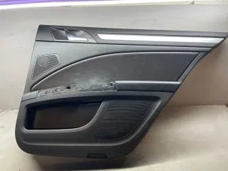 3T5867210DC Обшивка двери задней правой (дверная карта) Skoda Superb 2 Арт 97029719, вид 1