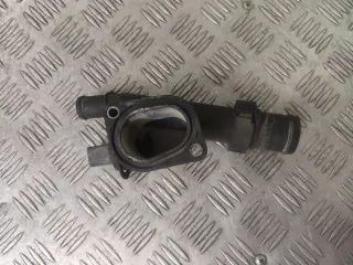 038121132G Фланец (тройник) системы охлаждения Volkswagen Touran 1 Арт 97066134, вид 2