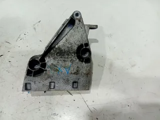 038 199 207AJ Кронштейн двигателя Volkswagen Polo 4 Арт 97067509, вид 1
