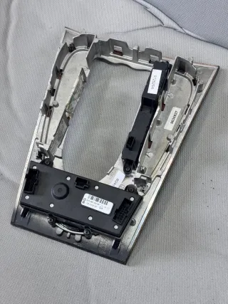 2116808436, A2116808436, 2118216958 Рамка (накладка) рычага КПП Mercedes E W211 Арт 4979, вид 2