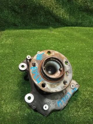 6792288 Кулак поворотный передний правый BMW 3 F30/F31/GT F34 Арт 97096243, вид 1