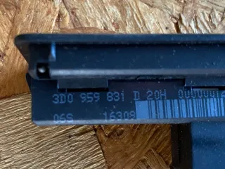 3D0959831D Кнопка открытия багажника Audi A8 D4 (S8) Арт 97113399, вид 3