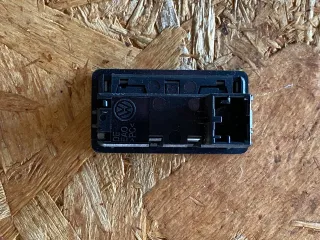 3D0959831D Кнопка открытия багажника Audi A8 D4 (S8) Арт 97113399, вид 2
