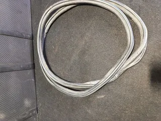 8K5833721E Уплотнитель двери задней правой Audi A4 B8 Арт 97113639, вид 4
