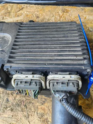 Z601,1001407041 Блок управления двигателем Mazda 3 BK Арт 70585397, вид 1