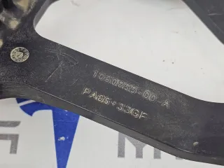 1064674-00,1060855-00 кронштейн компрессора пневмоподвески Tesla model S Арт 31818_1, вид 3