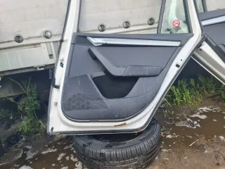  Обшивка двери задней правой (дверная карта) Skoda Octavia A7 Арт 97121658