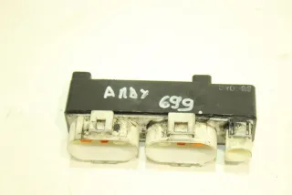 701919506A Реле вентилятора Ford Galaxy 1 Арт 97128209