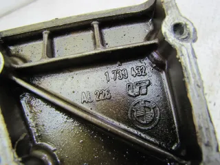 1739432, 1439645, 1437770 Крышка двигателя передняя BMW 3 E46 1.8л  Арт 97129034, вид 4