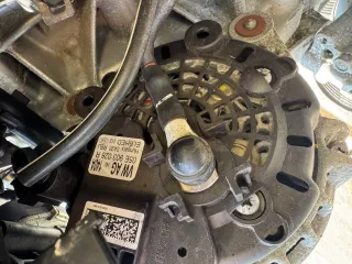 Генератор Audi Q3 2 2020г. 05E903026R - Фото 2