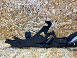 80A823302B Петля капота правая Audi Q5 2 Арт 39370704, вид 7
