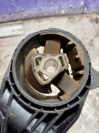 22801992 Подушка крепления кпп Cadillac SRX 2 Арт 97130974, вид 3