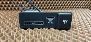 LR106219,JPLA19E110BB Разъем AUX / USB Land Rover Evoque 2 Арт 100350, вид 1