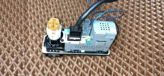 LR106219,JPLA19E110BB Разъем AUX / USB Land Rover Evoque 2 Арт 100350, вид 4