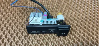 LR106219,JPLA19E110BB Разъем AUX / USB Land Rover Range Rover 4 Арт 100350_1, вид 2