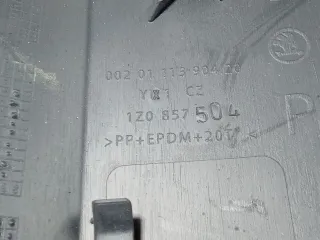 1Z0857504 Накладка декоративная на торпедо Skoda Octavia A5 Арт 97137279, вид 9