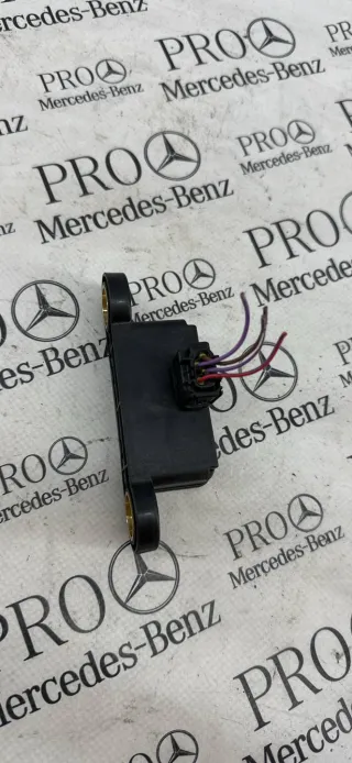 A0055421918 Датчик ускорения Mercedes C W204 Арт 101166, вид 2