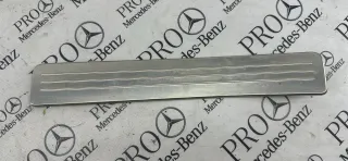 A2046800235 Накладка на порог внутренняя задняя правая Mercedes C W204 Арт 101133, вид 1