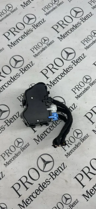 A2048709010 Кнопка регулировки сидения Mercedes C W204 Арт 101130, вид 2