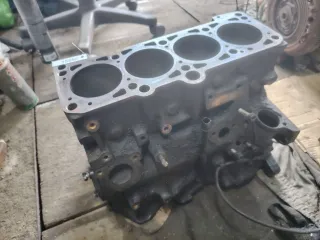  Блок цилиндров Volkswagen Jetta 2 Арт 15558