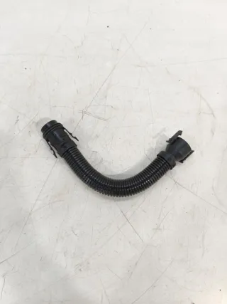 13717810772, 7810772 Патрубок вентиляции картера BMW 4 F32/F33/GT F36 Арт BMW29214