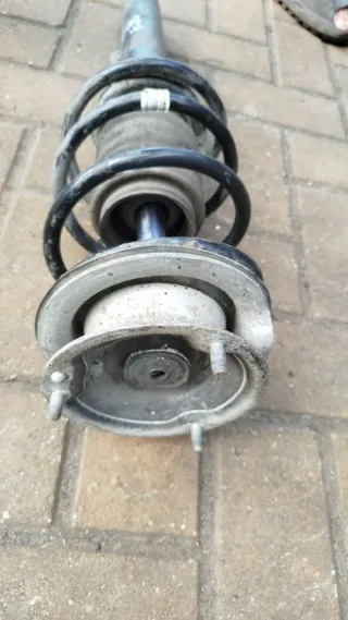 6796155 , 31316796155 Амортизатор передний левый BMW 3 E90/E91/E92/E93 Арт 97149938