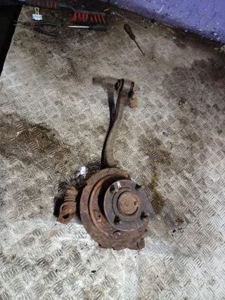  Кулак задний правый Mitsubishi Galant 8 Арт 97152404
