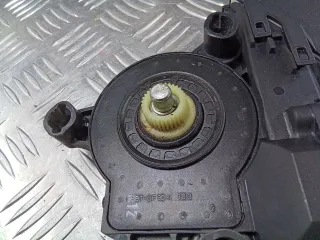 3D0959794C,7L0959704B Моторчик стеклоподъемника задний правый Volkswagen Touareg 1 Арт 97157179, вид 3