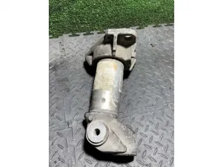 8e0807134b Кронштейн крепления бампера переднего Audi A4 B7 Арт 58786, вид 2