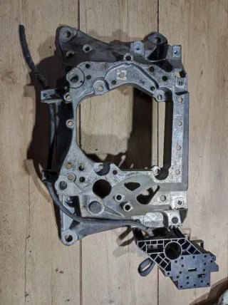 4M0399263E Кронштейн КПП Audi Q7 4M Арт 034704