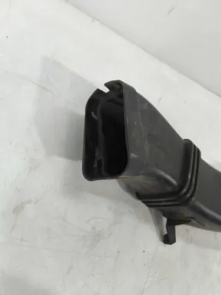 Патрубок воздушного фильтра BMW 5 F10/F11/GT F07 2013г. 7811597 - Фото 3