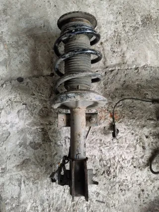 543028774R Стойка амортизатора переднего правого Renault Master 3 restailing Арт R1196, вид 1