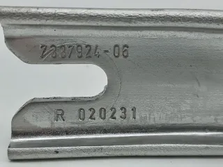 7337924, 51 61 7 337 924 Распорка стоек  BMW X6 G06 (в наличии) Арт 013751, вид 3