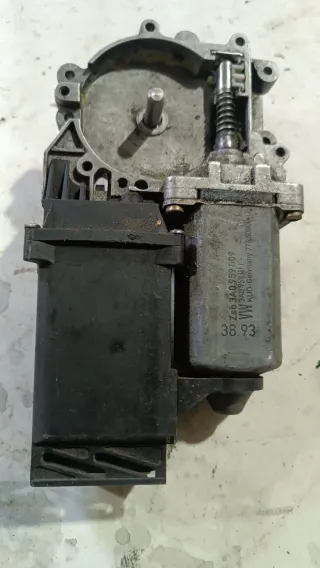 7746000012, 05318274 Моторчик стеклоподъемника задний левый Volkswagen Passat B4 Арт 13576, вид 9