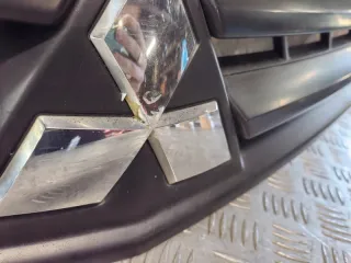 7450A490 Решетка радиатора Mitsubishi L200 4 Арт 183562, вид 4