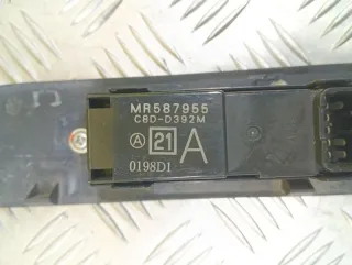 MR587955, MN123948 Кнопка стеклоподъемника переднего правого Mitsubishi Pajero Sport 2 Арт 202414, вид 5
