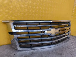 23320677 Решетка радиатора Chevrolet Tahoe 4 Арт 205817, вид 2