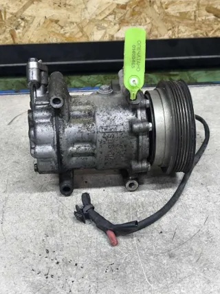 8200953359A,06589202262 Компрессор кондиционера Renault Clio 4 Арт 01400465, вид 4