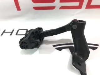 1110298-00-D,0298-D,F-R20303 Ограничитель открывания двери передней Tesla model 3 Арт 99478301, вид 4