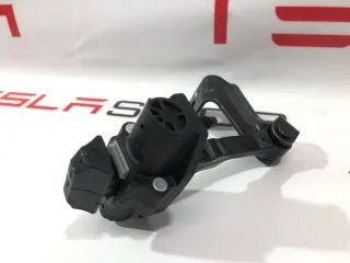 1110298-00-D,0298-D,F-R20303 Ограничитель открывания двери передней Tesla model 3 Арт 99478300, вид 1