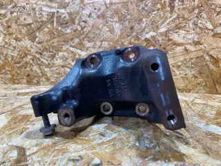 04L131159C Кронштейн Audi Q5 2 Арт 39370809, вид 1
