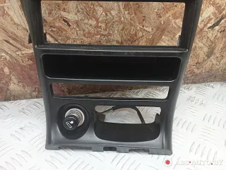 8474129050,8474229050 Накладка декоративная центральной консоли Hyundai Lantra 2 Арт A30513, вид 3