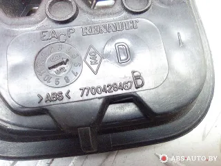 7700428467 Решетка радиатора Renault Scenic 1 Арт A30273, вид 4