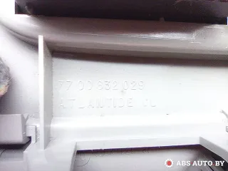 7700434582,7700835151,7700832029,7700430553,96176210,7700433411 Фонарь салона (плафон) Renault Scenic 1 Арт A30222, вид 5