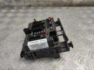 9650663980 Блок предохранителей Peugeot 307 Арт 90586, вид 1